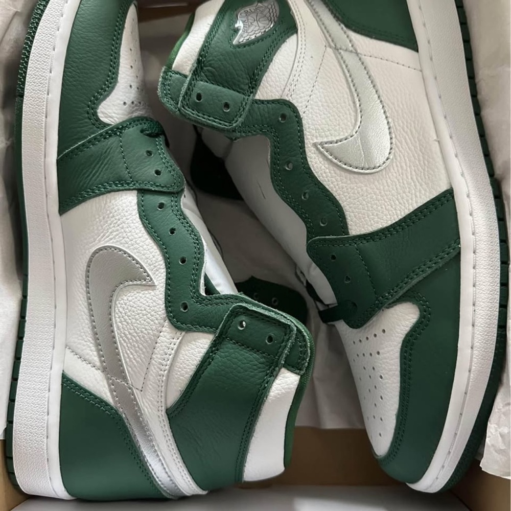Nike Jordan 1 high Green and White